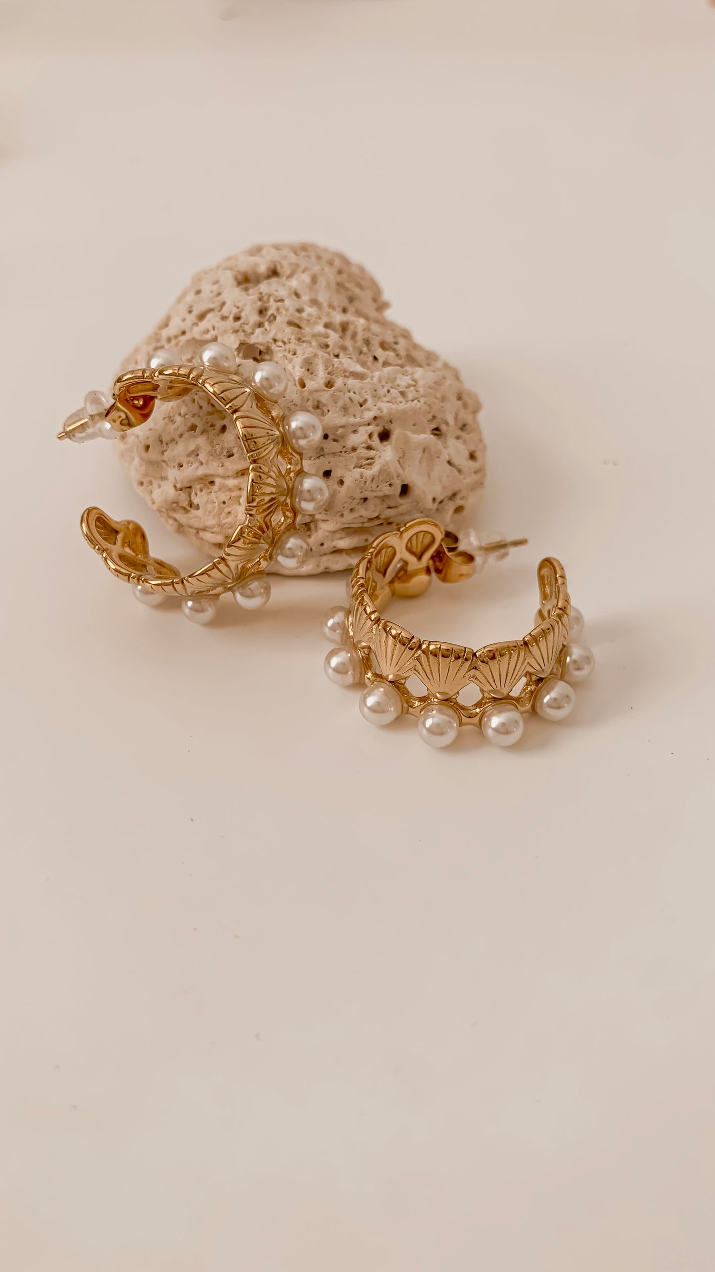 Conchitas Hoops