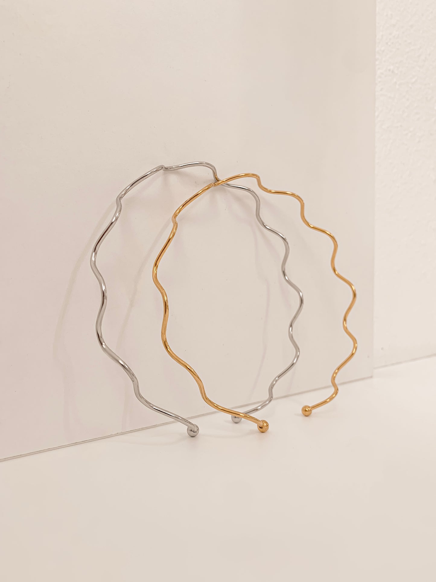 Aura Cuff Choker