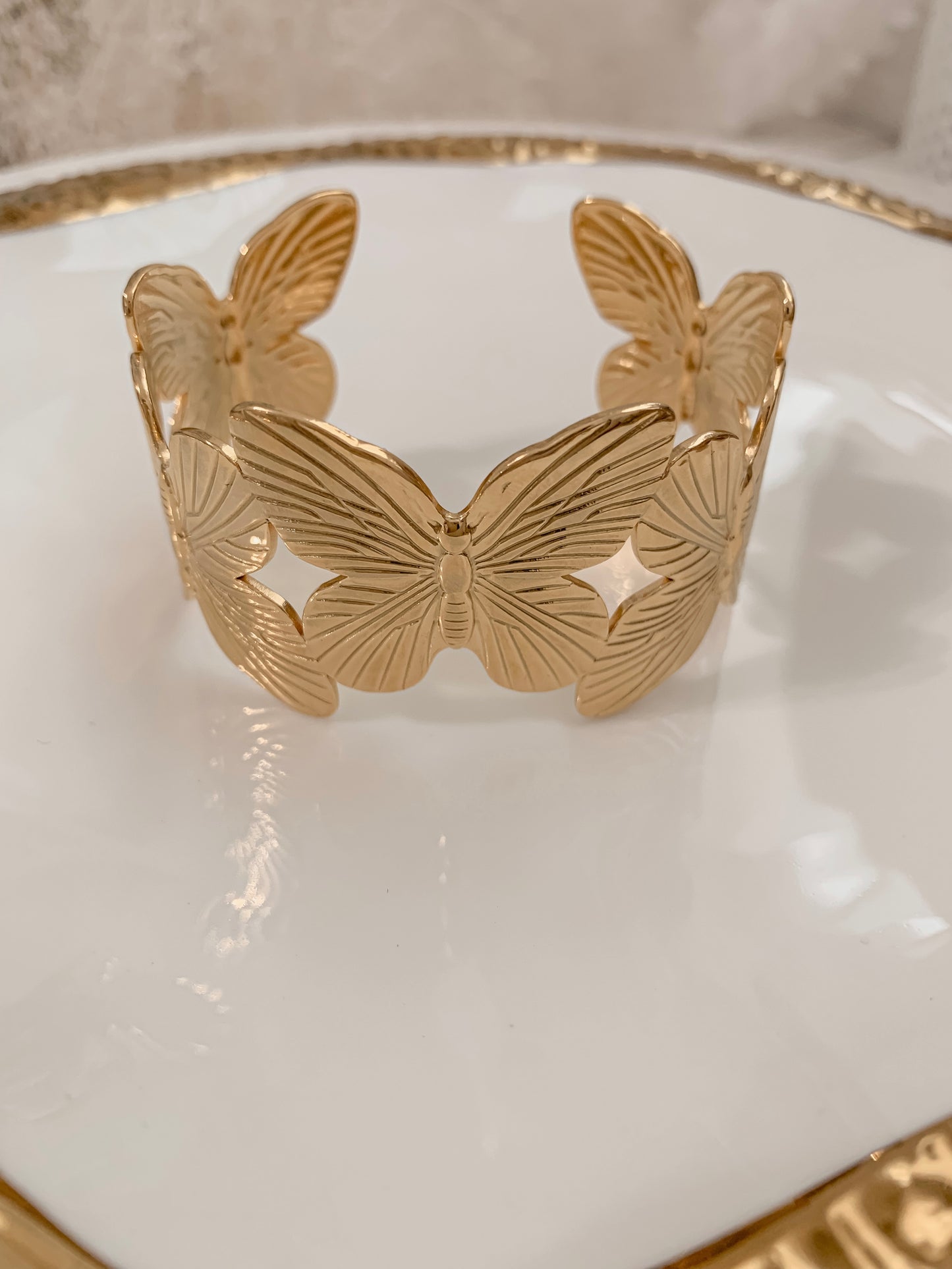 Mariposa Bangle