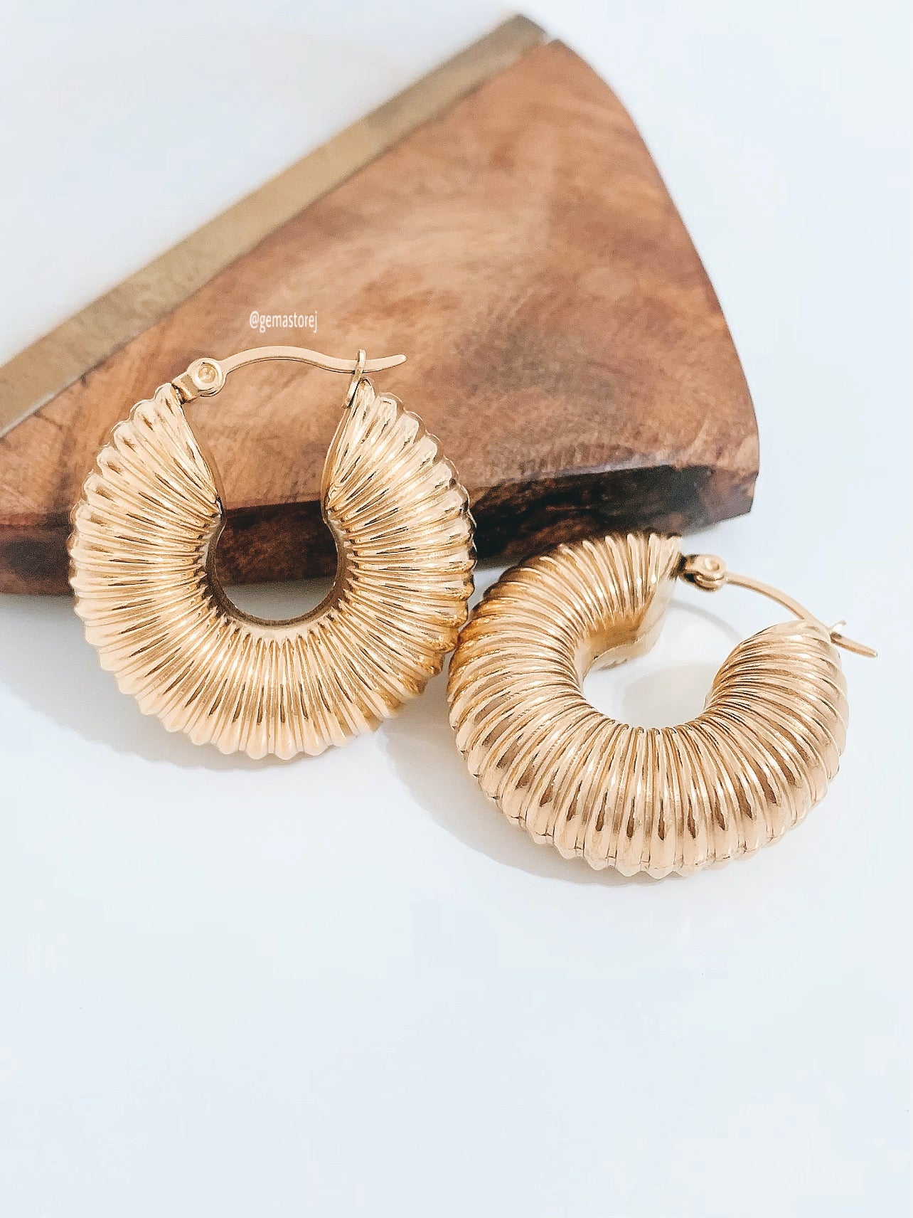 Croissant Hoop