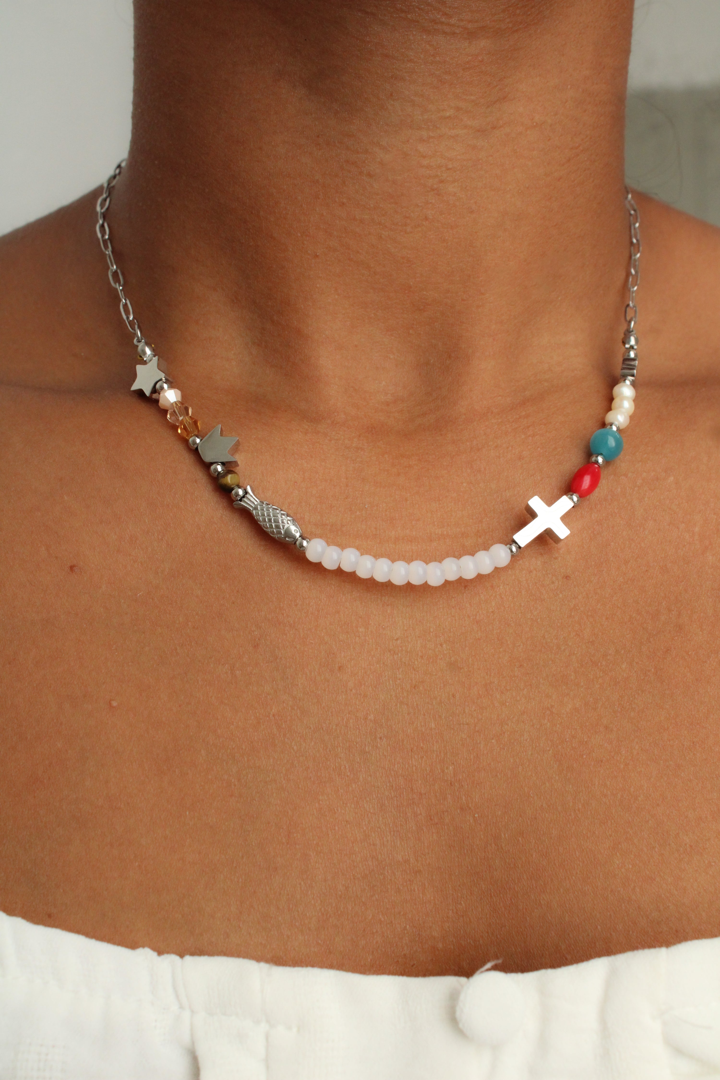 La Historia de Jesús Necklace