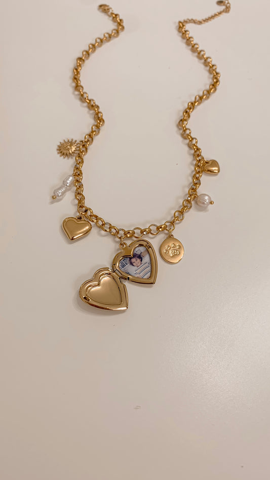 Amores Custon Necklace