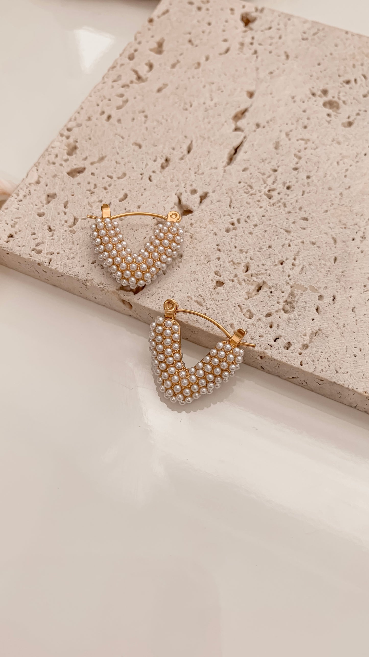 Vicdalia Earrings