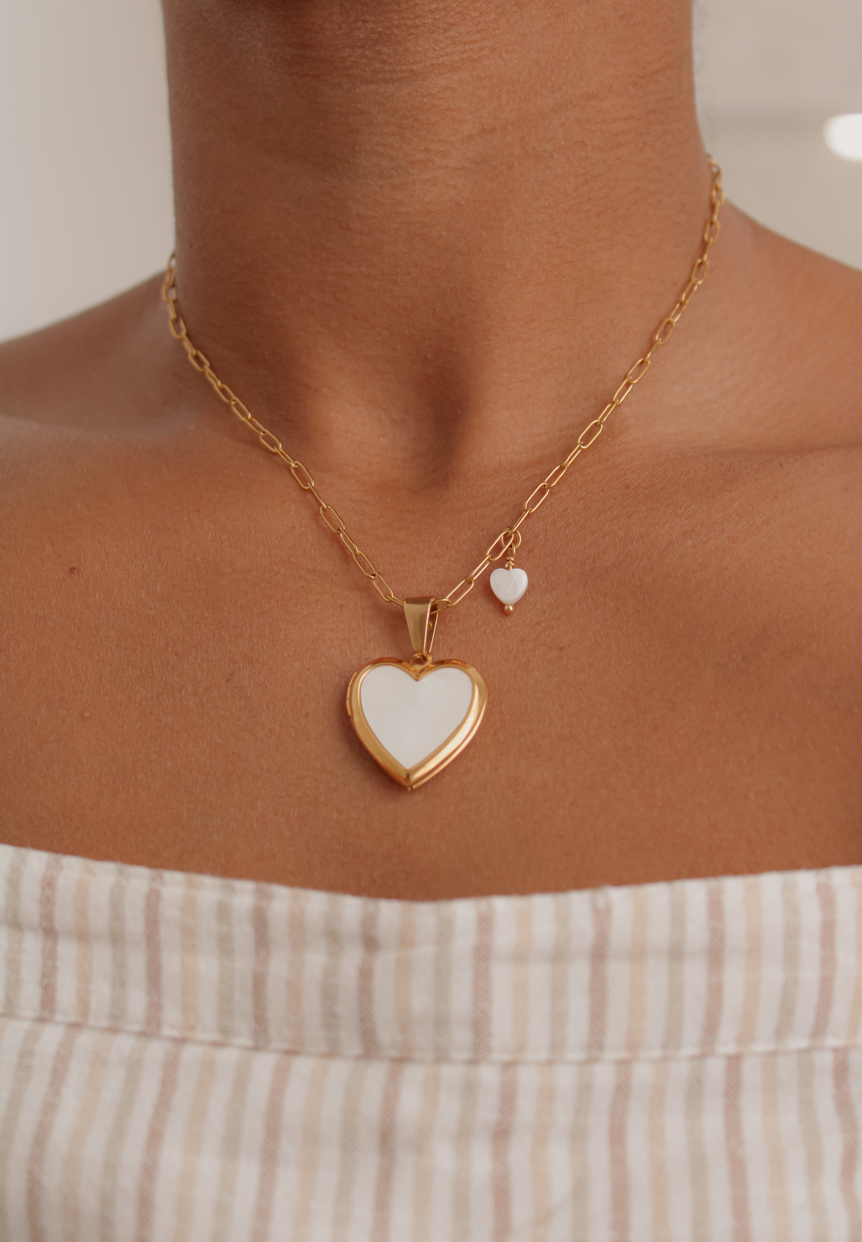 Corazón Perlado Relicario