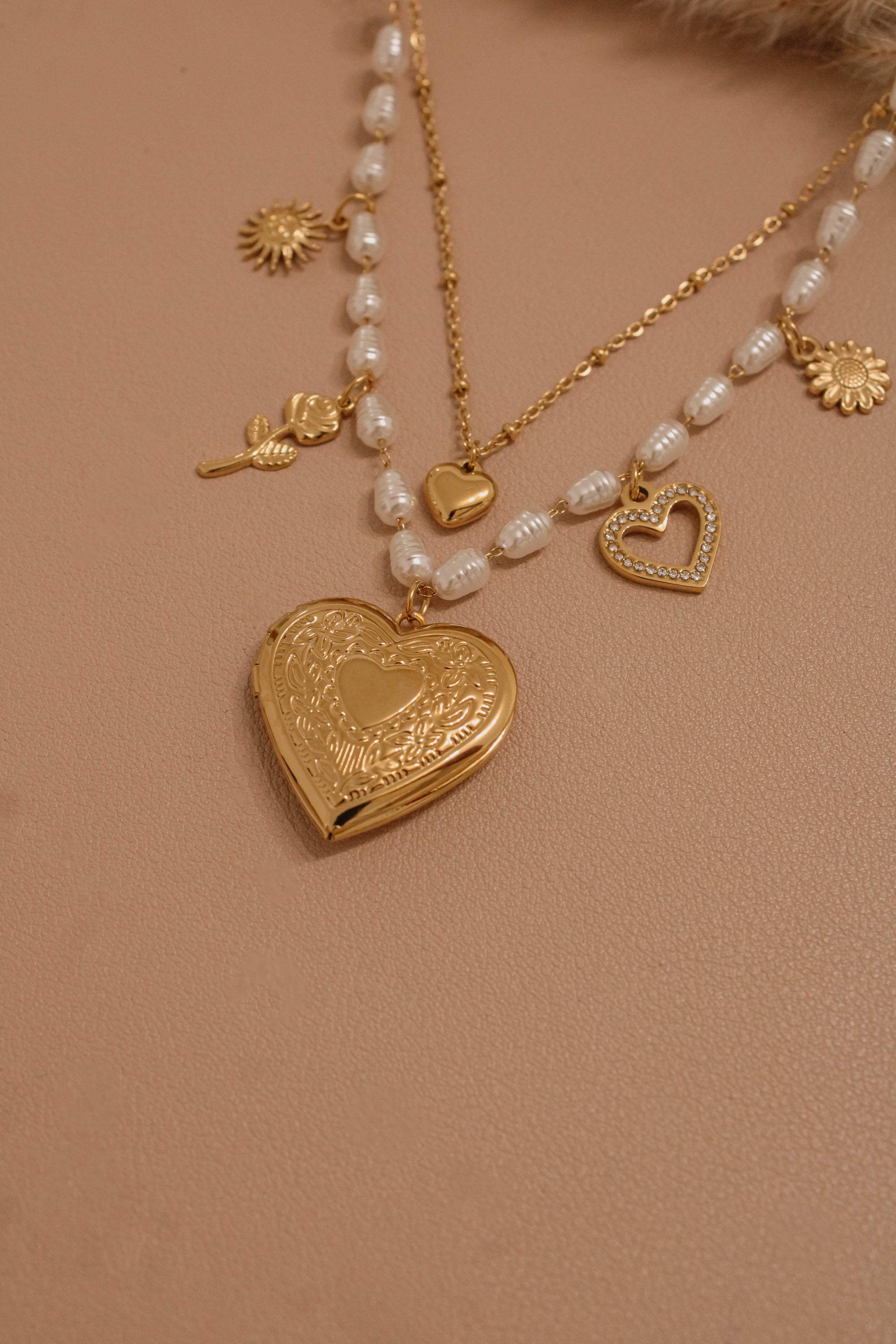 Heart Love Lariat Relicario