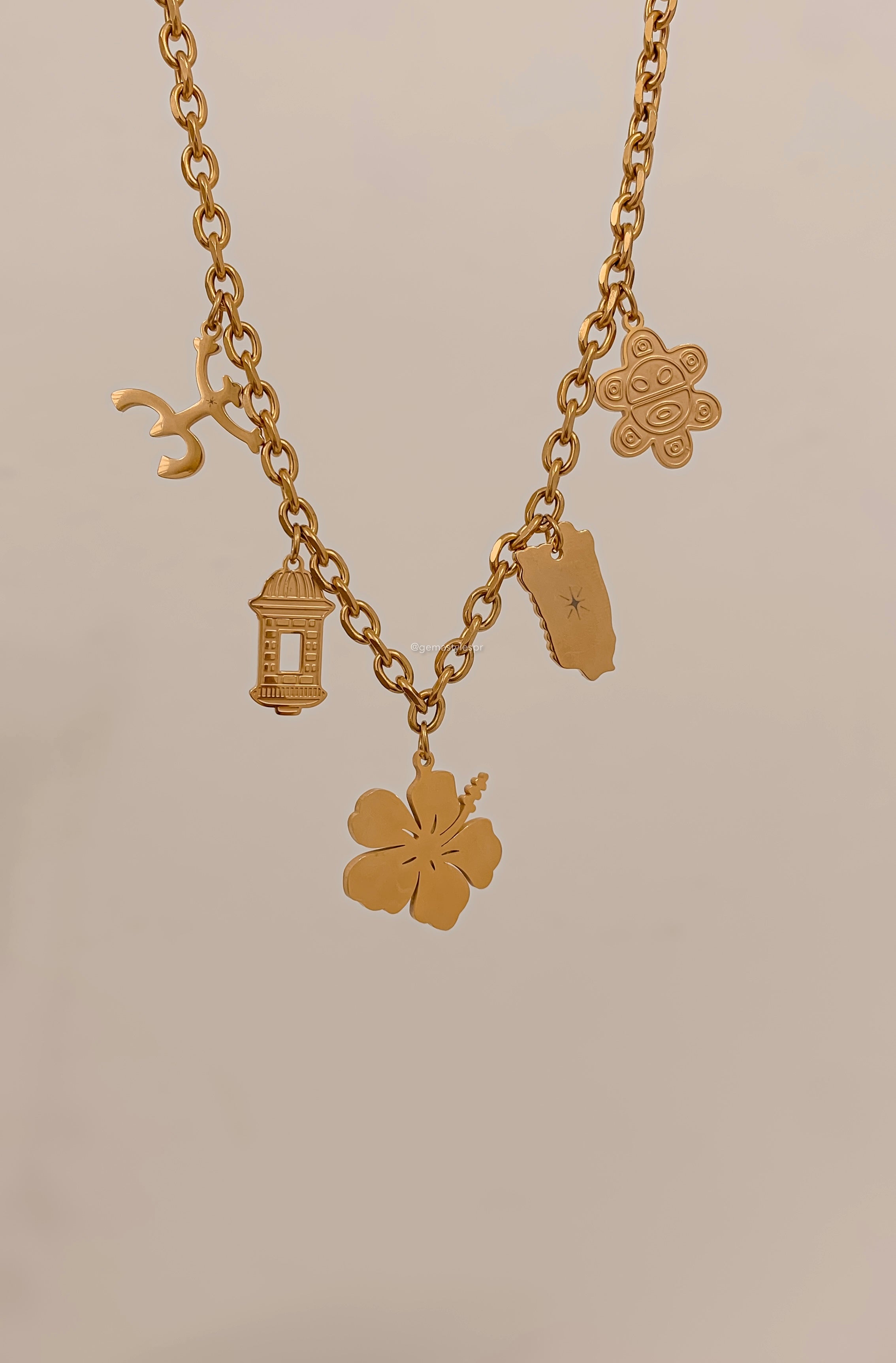 Isla Del Encanto Necklace