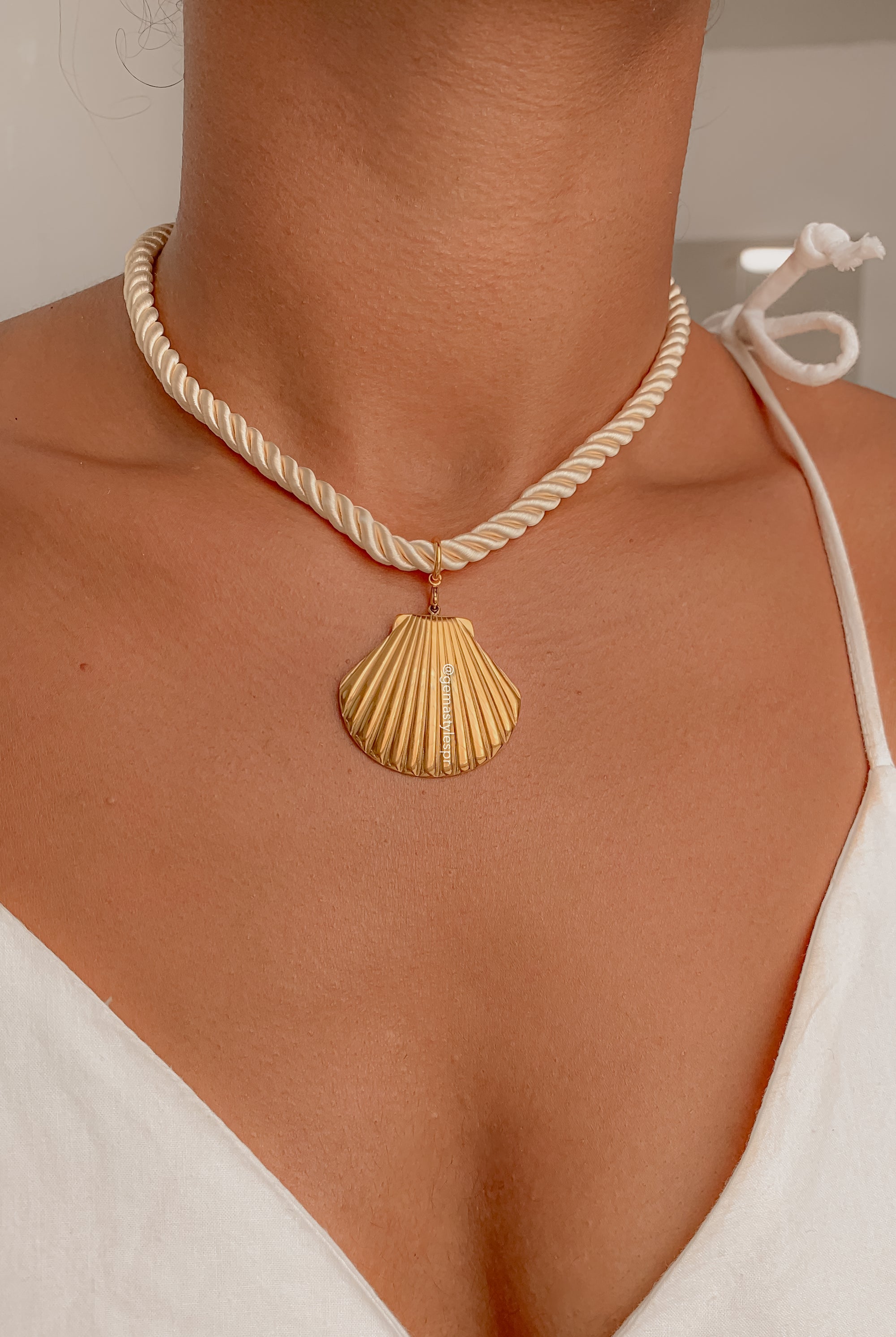 Cali Soga Choker