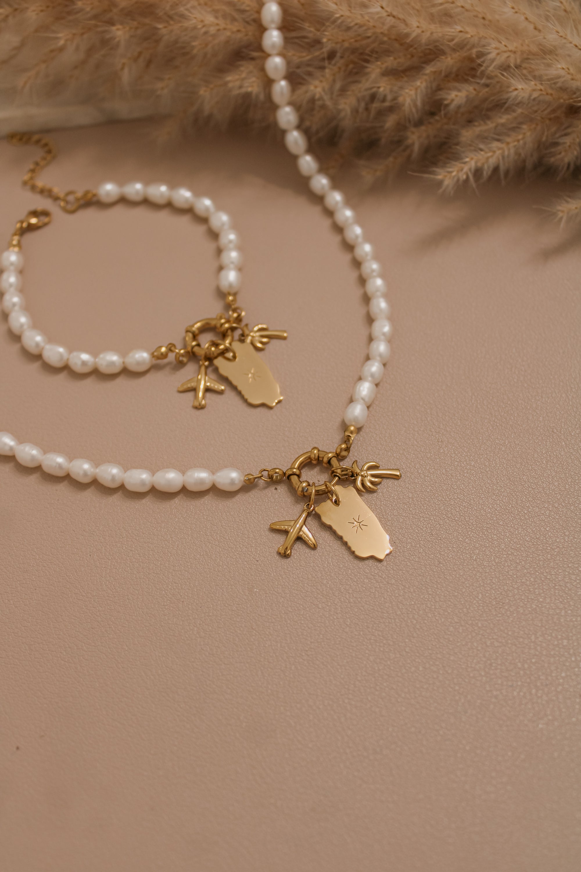 Yo Soy de Aquí Necklace