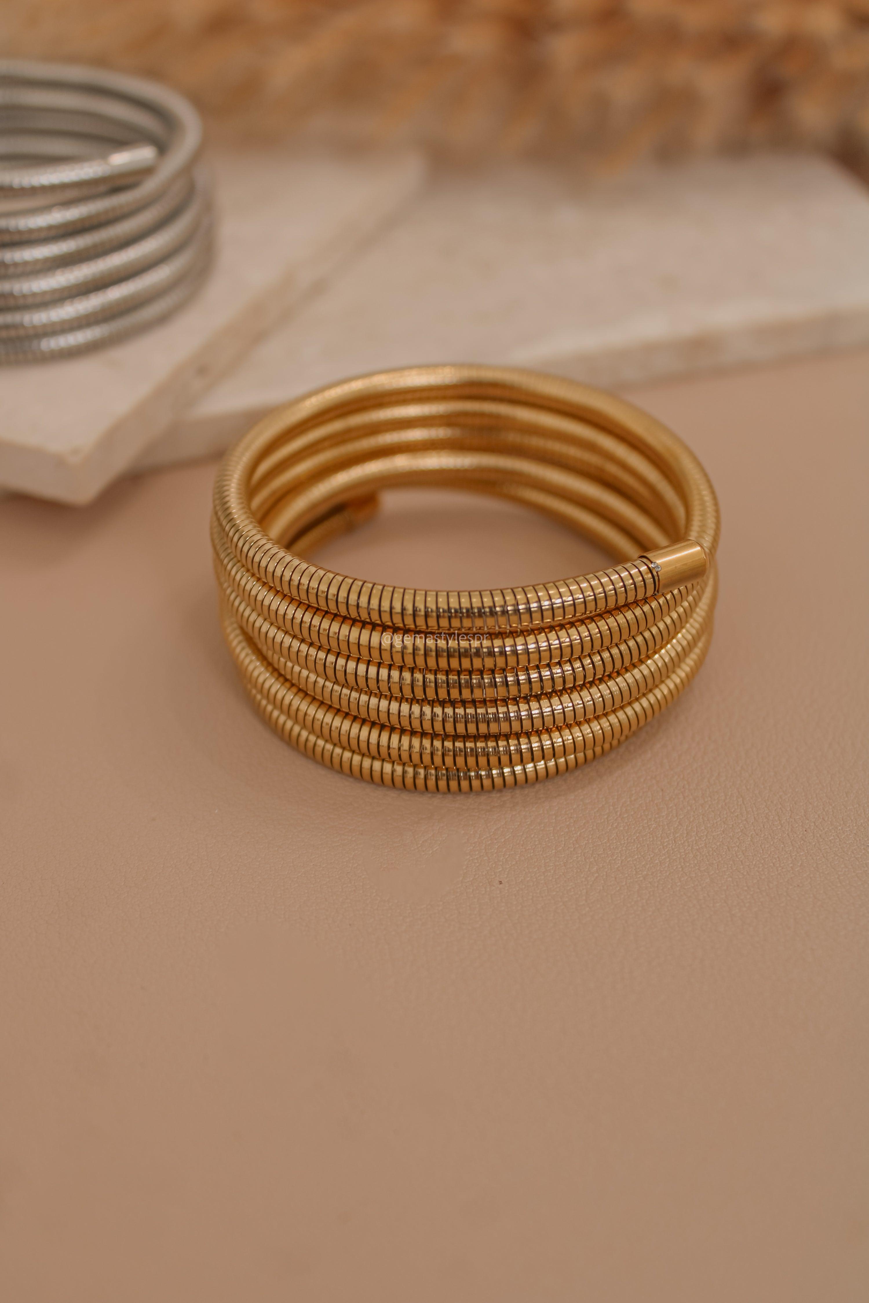Espiral Bangle