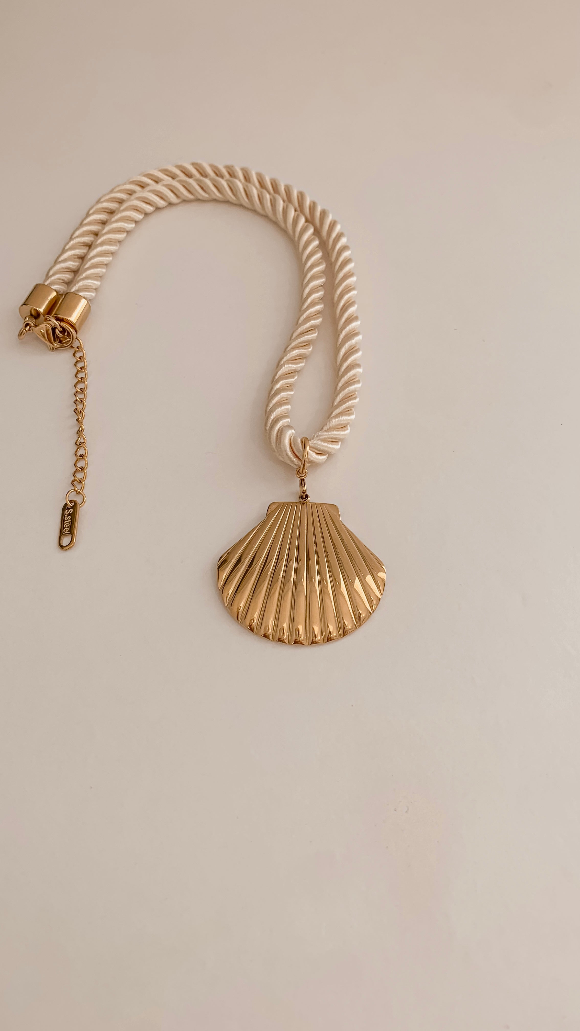 Cali Soga Choker
