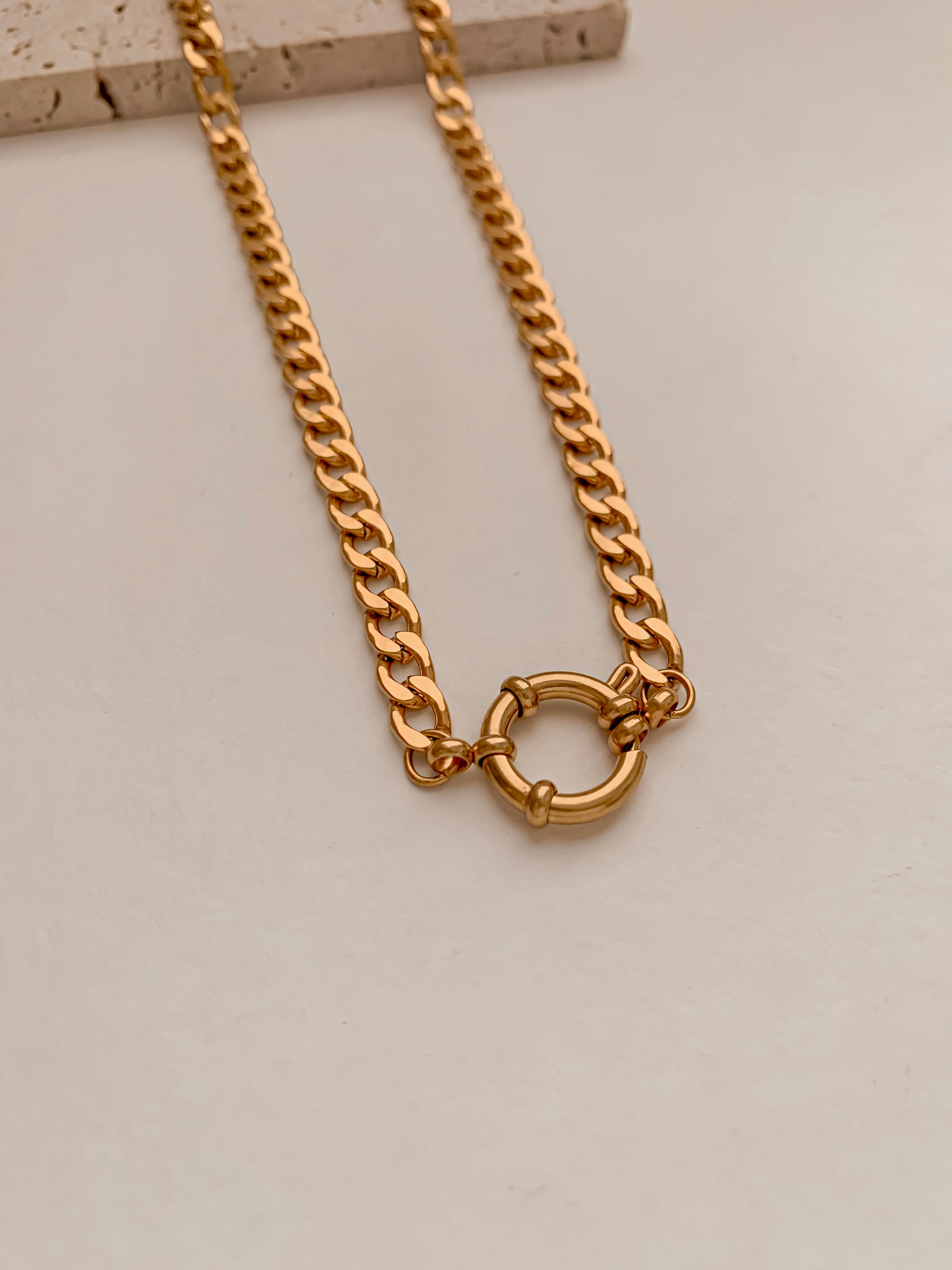Cubana Chain