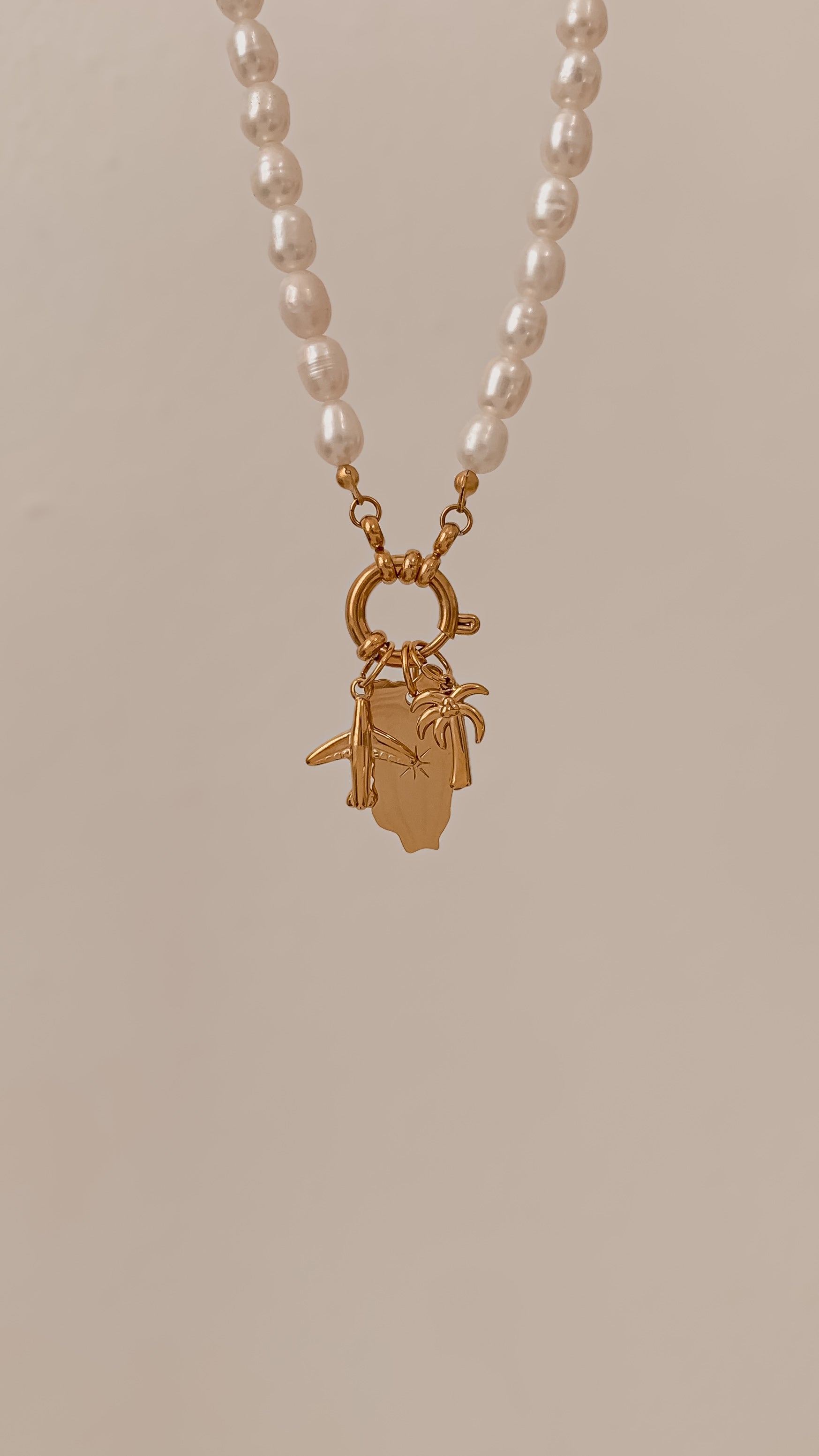 Yo Soy de Aquí Necklace