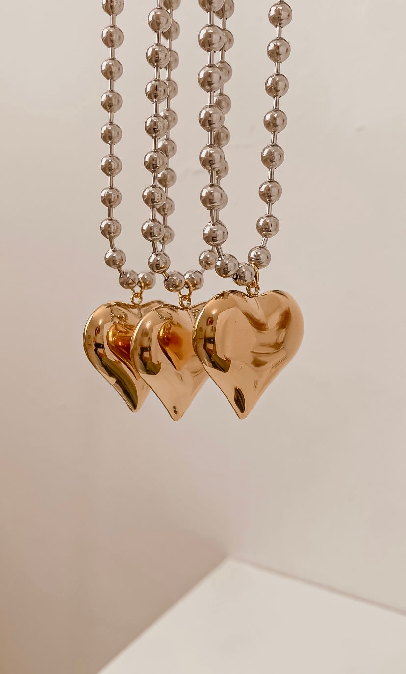 Amor Grande Necklace