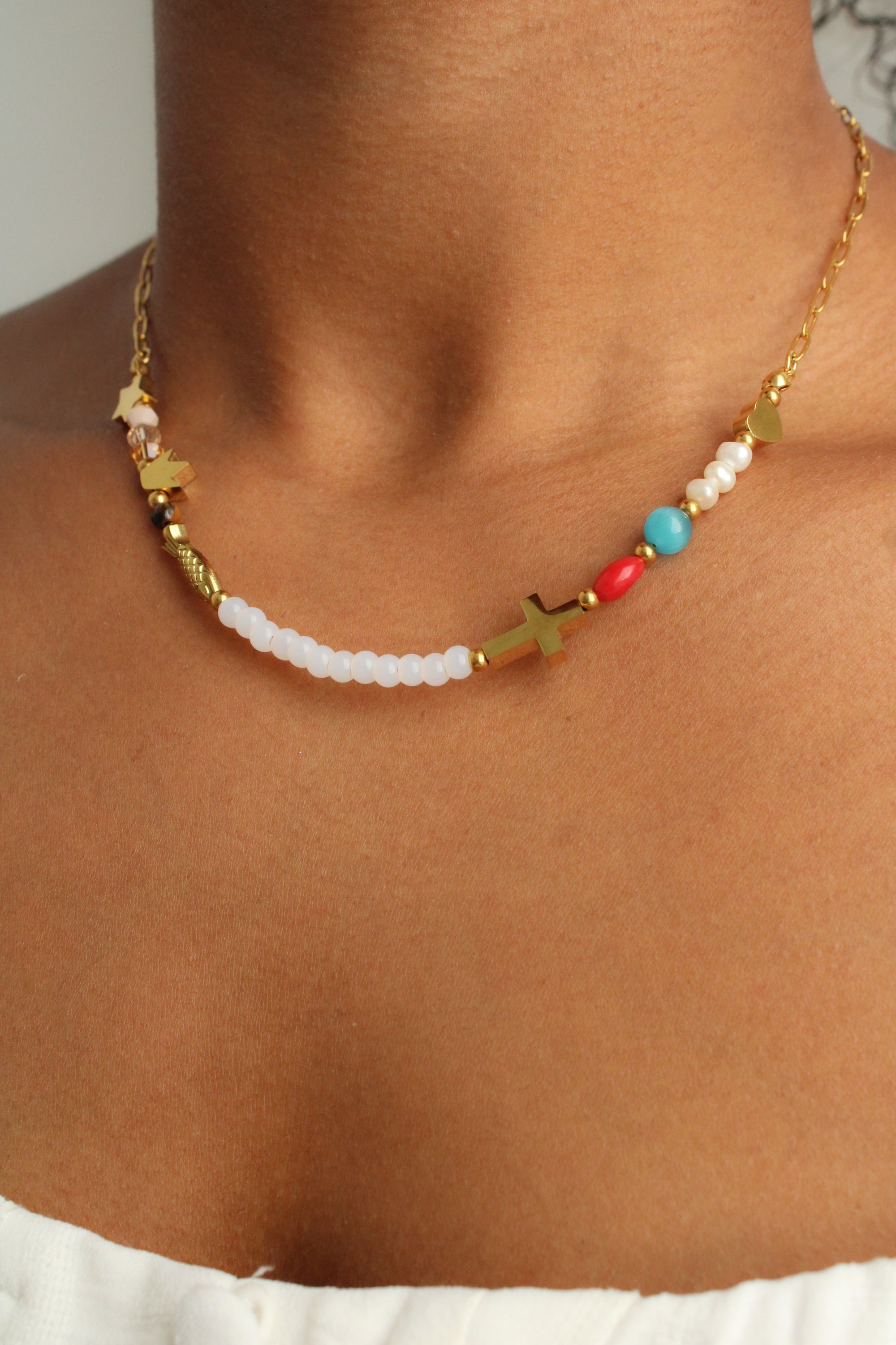 La Historia de Jesús Necklace
