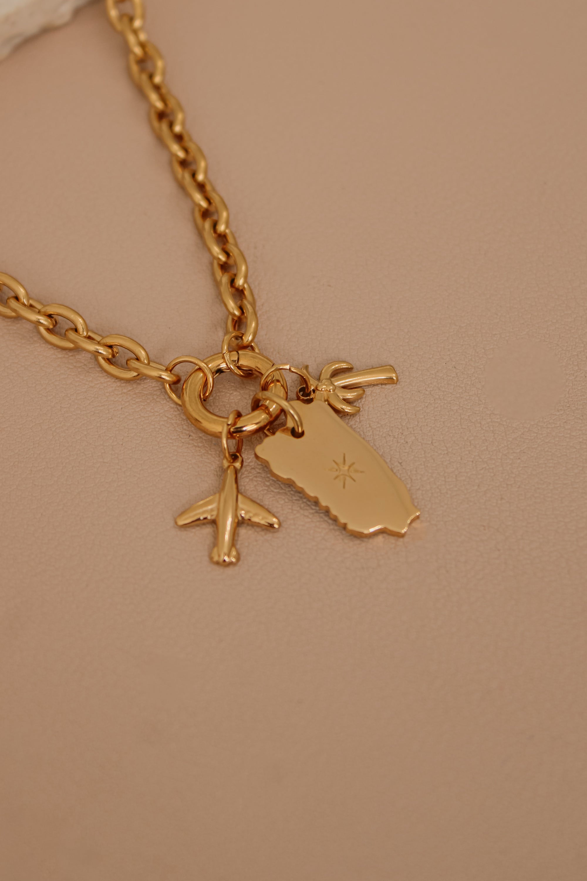 Yo soy de AQUÍ Chain