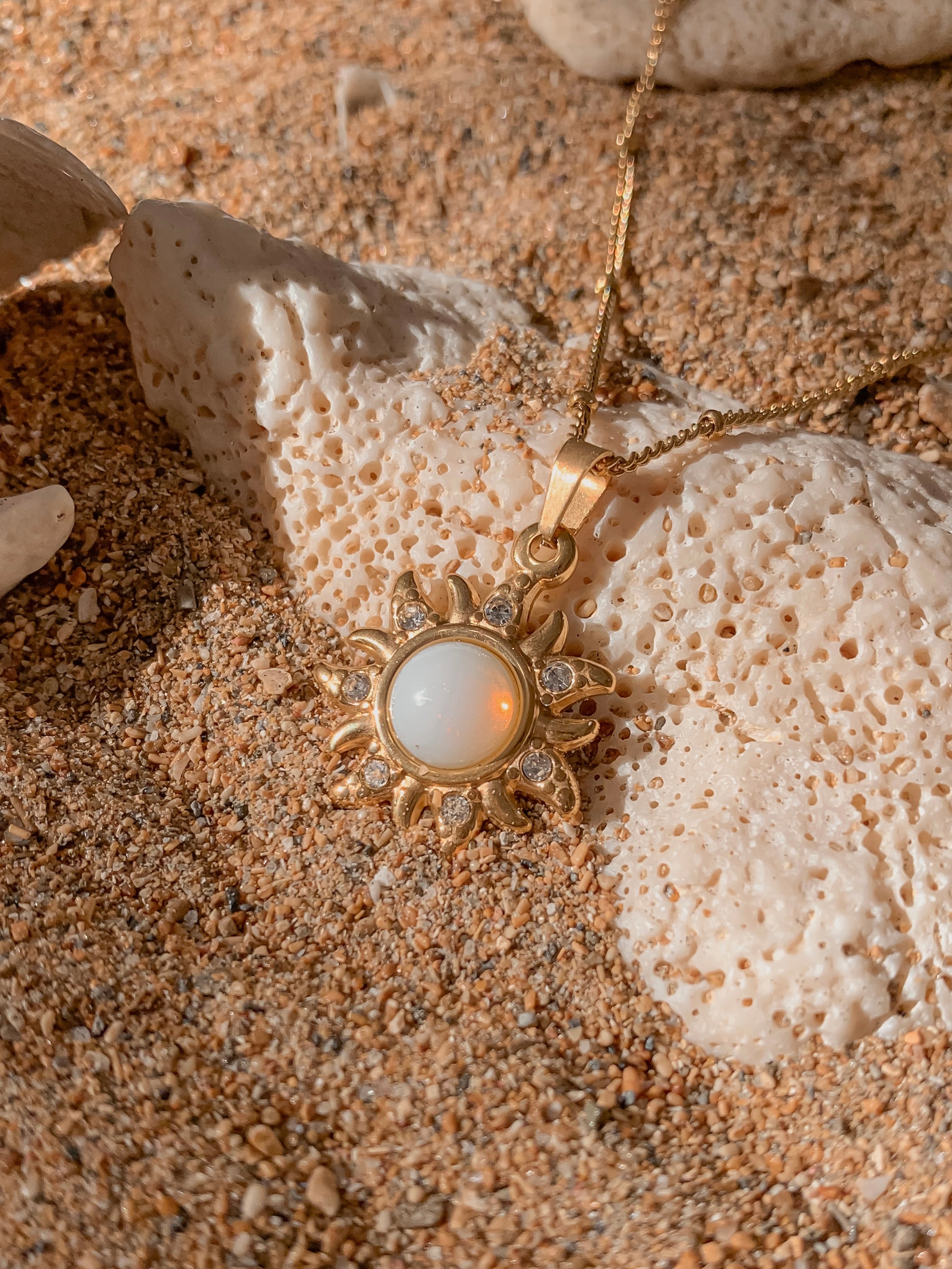 Sol de Ópalo Chain – Gema Styles