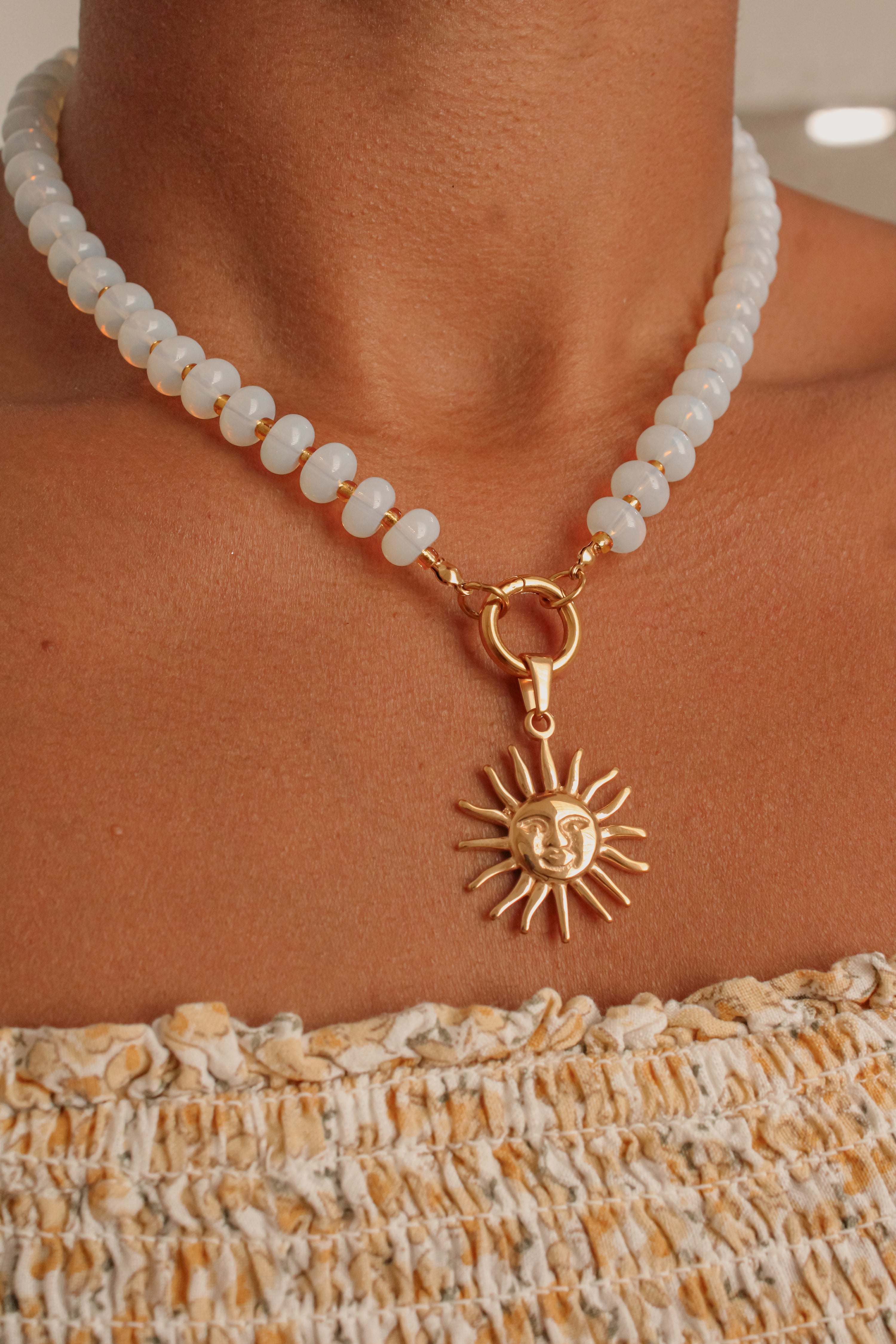 Rayos de Sol Choker