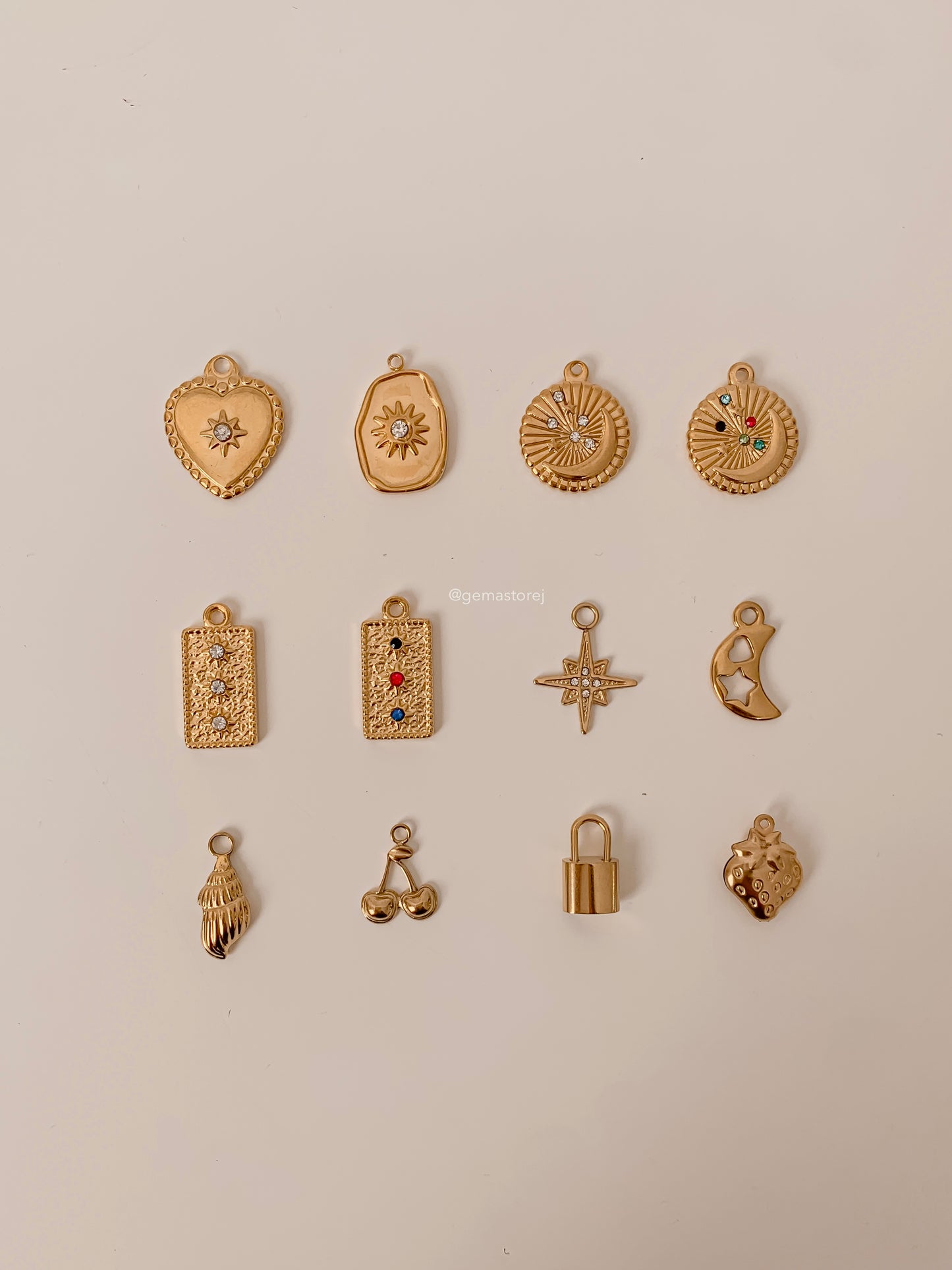 Encandos Dorados Charms